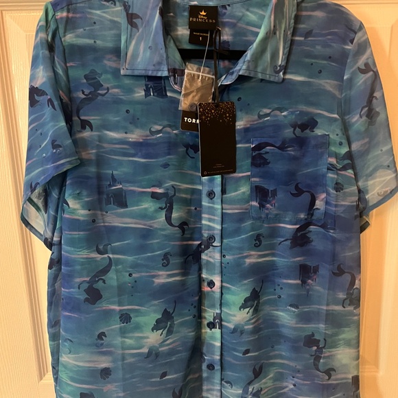 TORRID TOP DISNEY PRINCESS ARIEL LITTLE MERMAID CHIFFON BLOUSE size 1X (14-16) - Picture 4 of 5